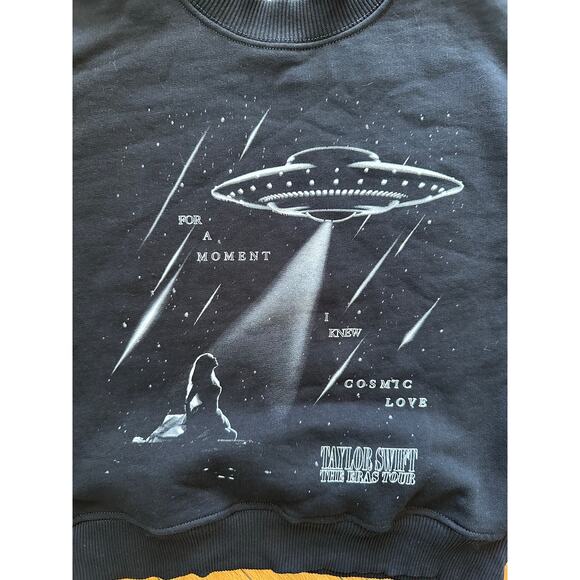 Taylor Swift Rare Eras Tour “Cosmic Love” Youth Small/Women’s XXS Sweatshirt - Picture 3 of 4